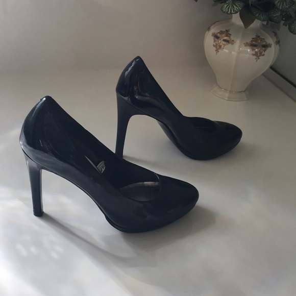 Black Patent Pumps | Mossimo - Picture 2 of 8